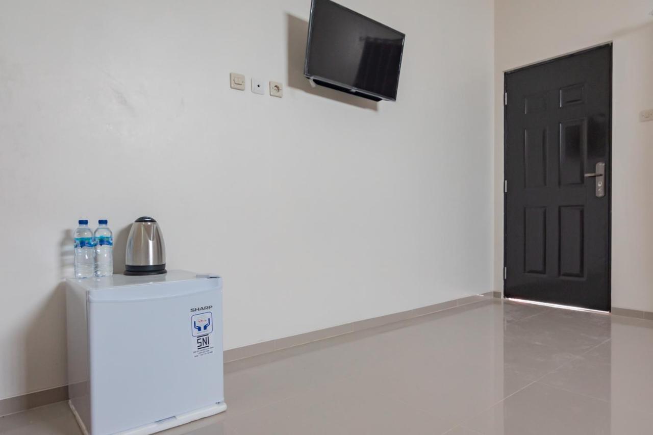 Reddoorz Syariah Plus @ Perintis Guesthouse Tasikmalaya Buitenkant foto
