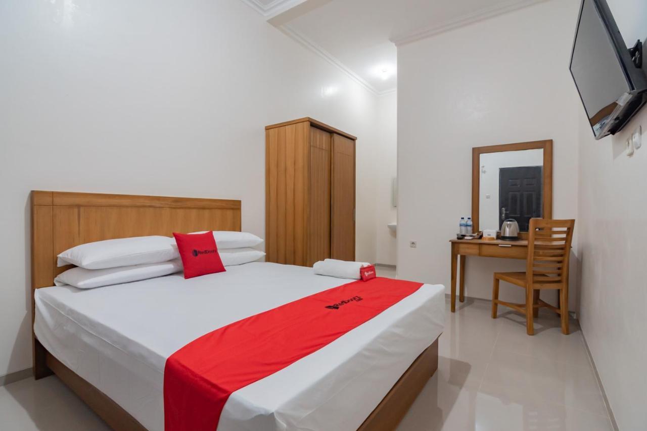 Reddoorz Syariah Plus @ Perintis Guesthouse Tasikmalaya Buitenkant foto