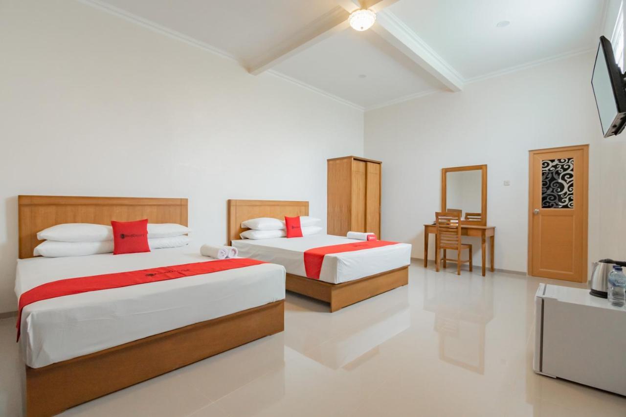 Reddoorz Syariah Plus @ Perintis Guesthouse Tasikmalaya Buitenkant foto
