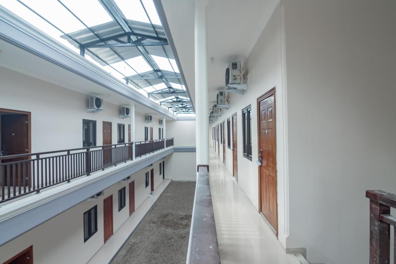 Reddoorz Syariah Plus @ Perintis Guesthouse Tasikmalaya Buitenkant foto