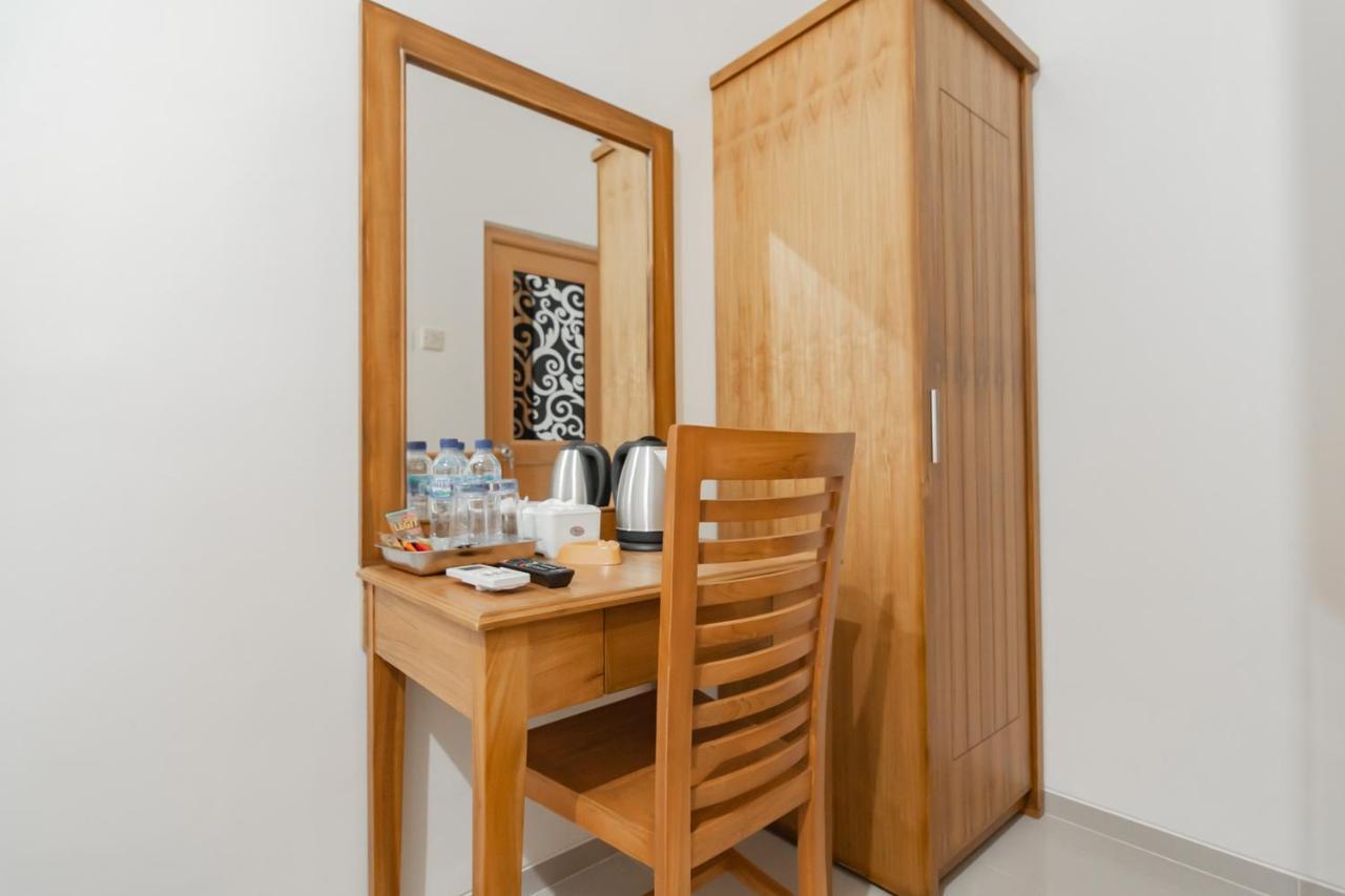 Reddoorz Syariah Plus @ Perintis Guesthouse Tasikmalaya Buitenkant foto